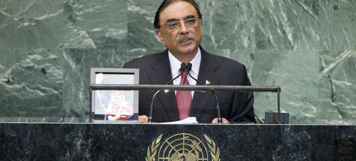 President Asif Ali Zardari of Pakistan addresses the General Assembly.