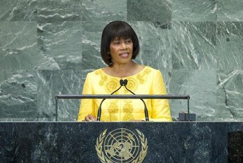 Prime Minister Portia Simpson Miller of Jamaica addresses the General Assembly.