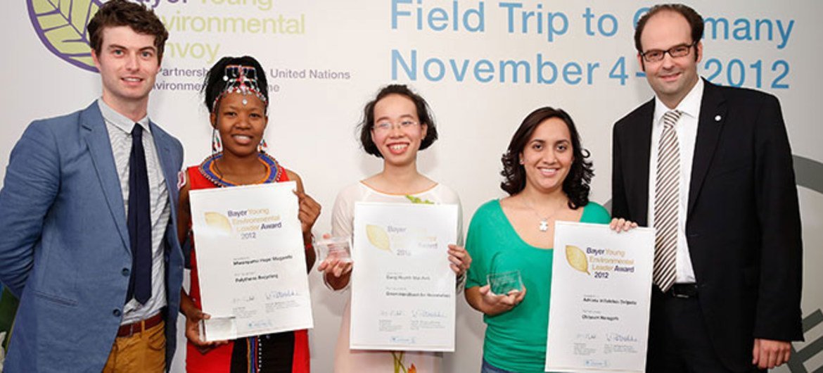 Green innovators receive young environmental leader award.