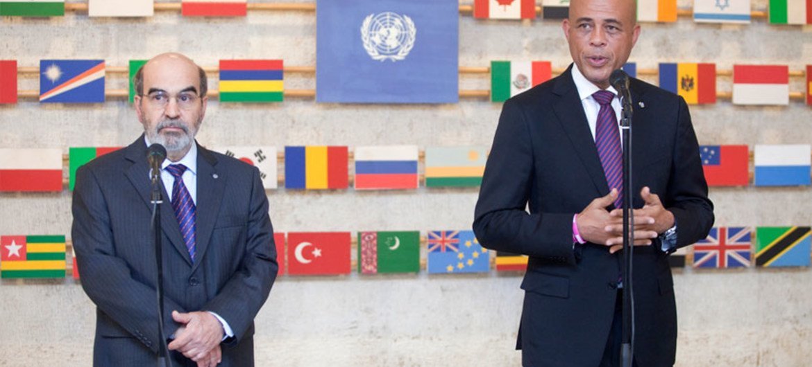 FAO Director-General José Graziano da Silva and Haitian President Michel Joseph Martelly.