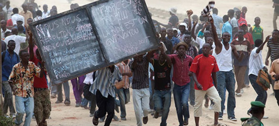Residents of Bunia in the Democratic Republic of the Congo (DRC) protesting the capture by the M23 rebel group of Goma.