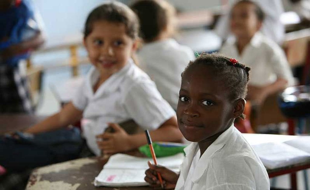 Des écoliers dans leur classe en Colombie.