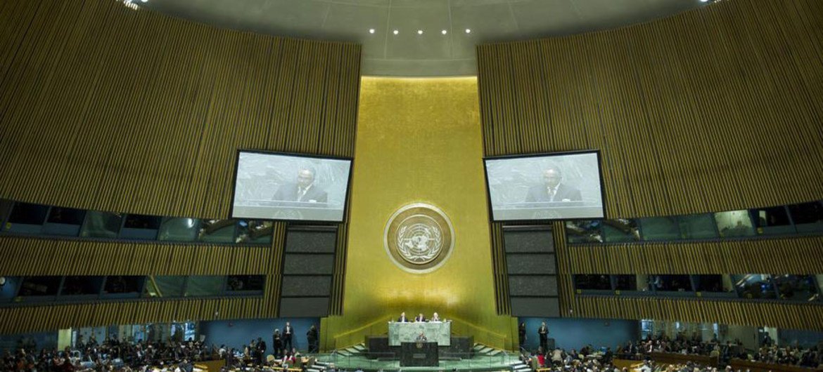 Wide view of the General Assembly Hall as draft resolution to grant Palestine non-Member Observer State status in the United Nations is introduced.