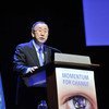 Le Secrétaire général Ban Ki-moon prend la parole à l'ouverture du segment de haut-niveau de la 18ème Conférence des Parties à la Convention-cadre des Nations Unies sur les changements climatiques, à Doha, au Qatar.