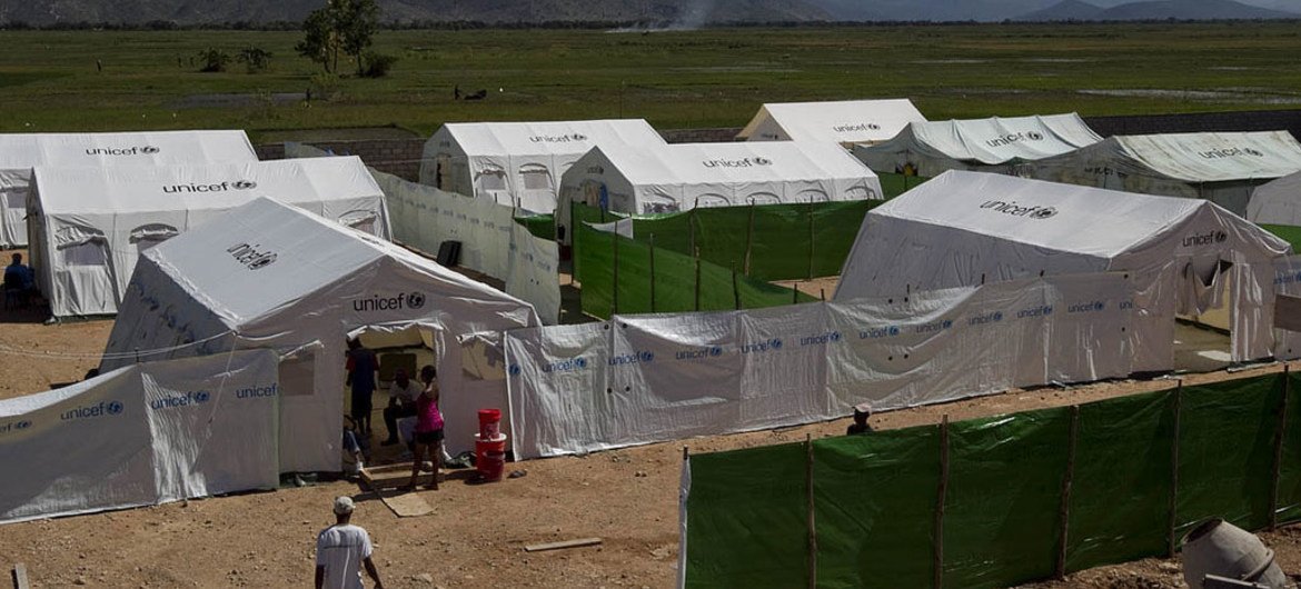 Un centre de soins pour patients atteints du choléra en Haïti.