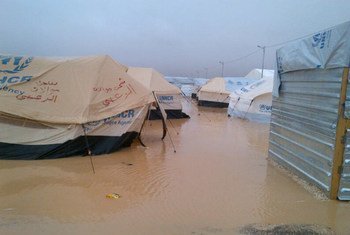 Le camp de réfugiés syriens de Za'atari en Jordanie inondé suite à deortes pluies en janvier 2013.