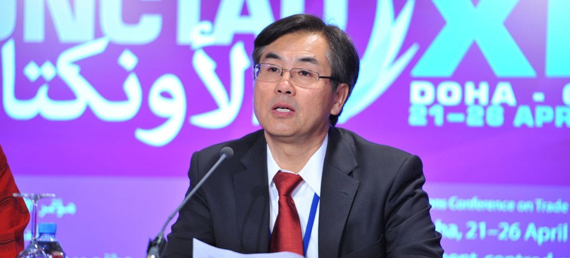 Le Directeur de la Division des investissements et des entreprises à la CNUCED, James Zhan.