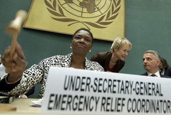 Under-Secretary-General Valerie Amos (left) opens the Syrian Humanitarian Forum in Geneva.