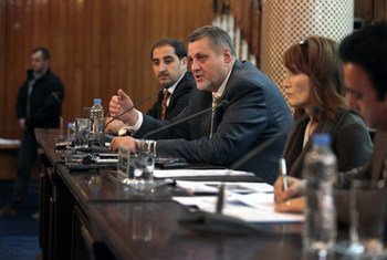 Special Representative for Afghanistan Ján Kubiš (second left) briefs the press in Kabul.
