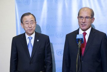Ban Ki-moon y Ahmet Üzümcü