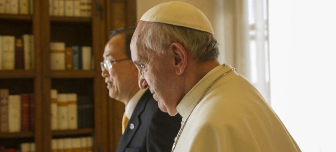 Secretary-General Ban Ki-moon (left) meets with Pope Francis at the Vatican.