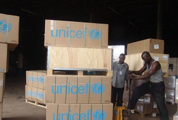 Emergency supplies sent by UNICEF to the Central African Republic being unloaded in the capital Bangui.