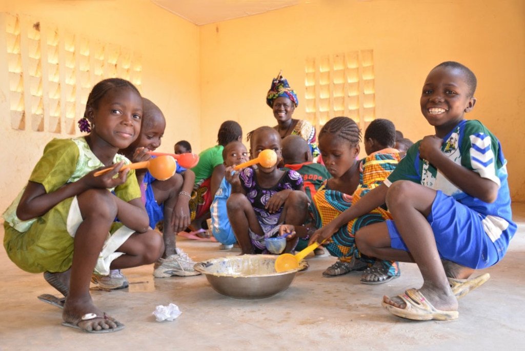 Le PAM fournit des repas scolaires au Mali. 