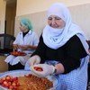 ساعد برنامج الأمم المتحدة الإنمائي في إنشاء تعاونيات زراعية تجارية صغيرة تديرها المرأة في المناطق الريفية في لبنان. الصورة: برنامج الأمم المتحدة الإنمائي