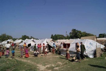 Displaced people in Khaung Doke Khar, Myanmar, were moved out of tents to nearby government shelters outside Sittwe, Rakhine state ahead of Cyclone Mahasen.