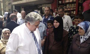 WFP’s Deputy Executive Director Amir Abdulla (left) visits a logistics and packaging facility of the agency on the outskirts of Damascus, Syria.