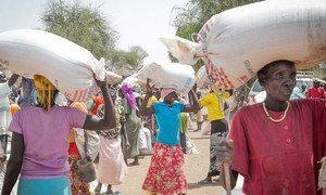 Food distribution at refugee site in Upper Nile State, South Sudan.