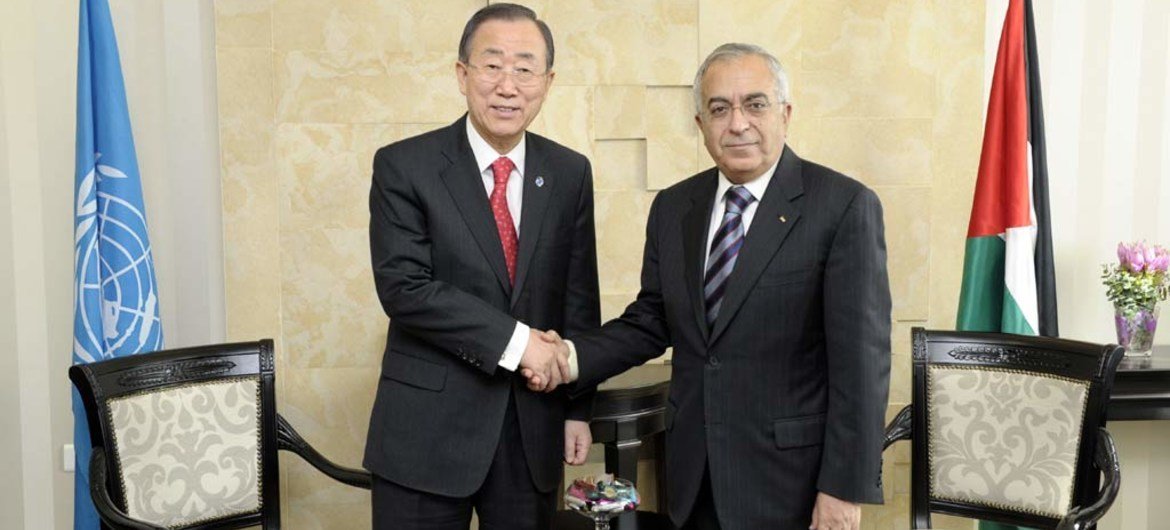 Secretary-General Ban Ki-moon (left) with Prime Minister Salam Fayyad of the Palestinian Authority, who has been succeeded by Rami Hamdallah.