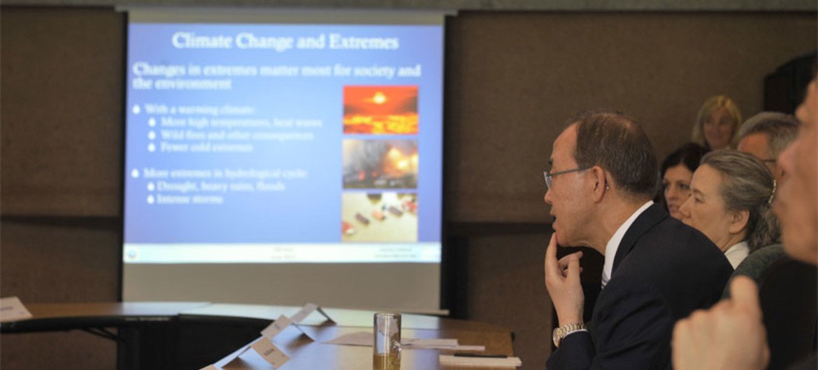 Secretary-General Ban Ki-moon speaks to scientists at the National Center for Atmospheric Research Mesa Labatory, in Boulder, Colorado.