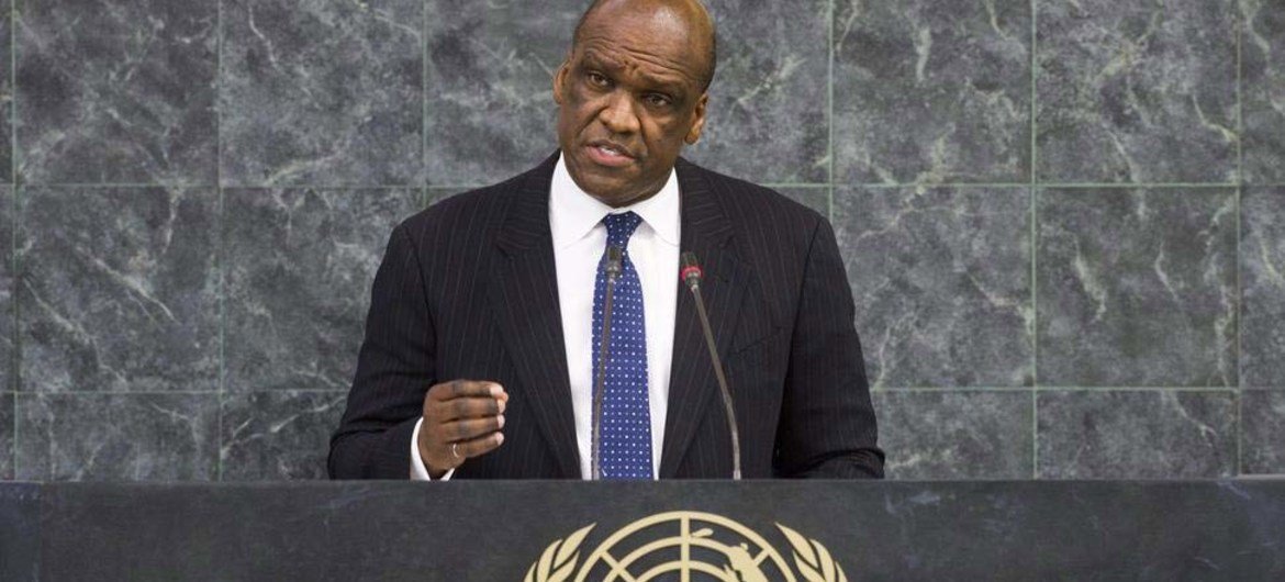 Le secrétaire général de ONU , Pgamjohnashe, prend la parole à la tribune lors d'une réunion du Conseil de sécurité de ONU à New York.
