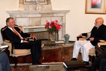 Deputy Secretary-General Jan Eliasson meets with President Hamid Karzai.
