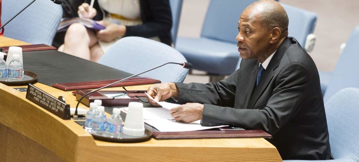 Joint Special Representative and head of the African Union and UN Mission in Darfur (UNAMID), Mohamed Ibn Chambas, briefs the Security Council.