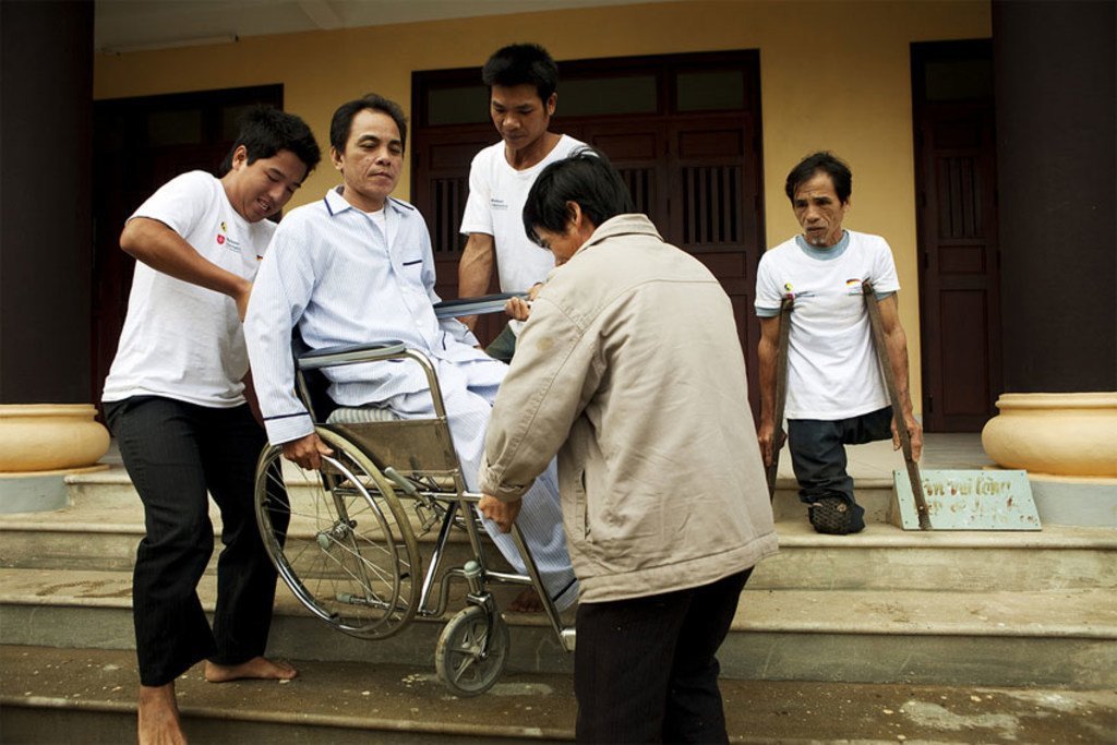 La falta de accesibilidad a los centros de salud, además de injusta, crea problemas en caso de desastres y accidentes que necesiten evacuar a personas con discapacidad.