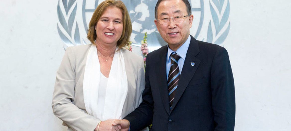 Le Secrétaire général Ban Ki-moon et Tzipi Livni, Ministre de la Justice d'Israël. Photo ONU/Mark Garten