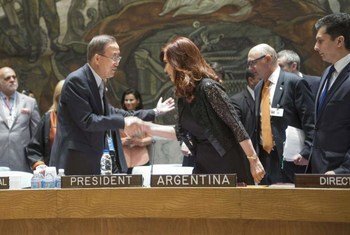 President Cristina Fernández of Argentina (right), greets Secretary-General Ban Ki-moon, before chairing a meeting of the Security Council.