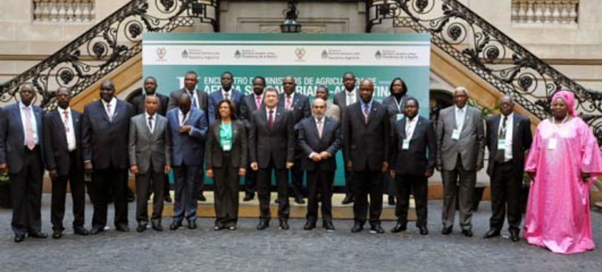 Sub-Saharan and Argentinean Agriculture Ministers at their meeting in Buenos Aires.