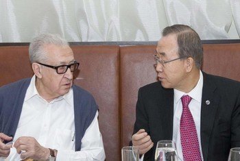 Secretary-General Ban Ki-moon (right) with Joint Special Representative for Syria Lakhdar Brahimi at breakfast in St. Petersburg, Russian Federation.