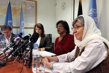 High Commisioner for Human Rights Navi Pillay (2nd right) addresses a press conference in Kabul, Afghanistan.