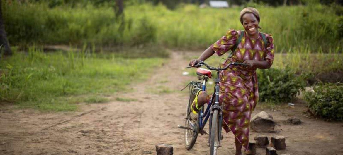 Soeur Angélique Namaika, qui travaille en République démocratique du Congo (RDC) auprès des femmes déplacées et rescapées des sévices perpétrés par l'Armée de résistance du Seigneur (LRA).