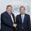 Secretary-General Ban Ki-moon (right) meets with Evangelos Venizelos, Deputy Prime Minister and Minister for Foreign Affairs of Greece.