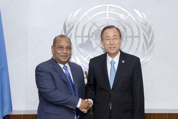 Secretary-General Ban Ki-moon (right) meets with President Christopher J. Loeak of the Republic of the Marshall Islands.