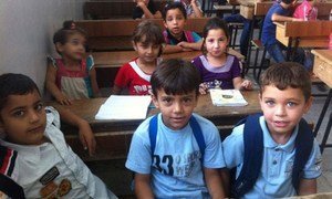 En 2013, des enfants apprennent l'anglais dans une école soutenue par l'UNICEF à Deraa, en Syrie (archives).