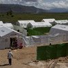 Conjointement avec des organisations internationales, les autorités de santé haïtiennes  ont mis en place des dispensaires uniquement réservés aux malades du choléra pour tenter d'endiguer l'épidémie.
