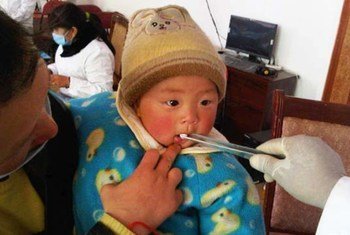 Une campagne de vaccination contre la polio au Tibet, en Chine. Photo OMS