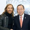 Le DJ et producteur français David Guetta et le Secrétaire général Ban Ki-moon.