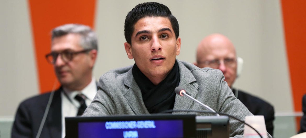 Mohammed Assaf, UNRWA Regional Youth Ambassador and Winner of Arab Idol 2013 addresses the meeting.