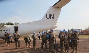 Some 39 peacekeepers from the UNMISS Mongolian Battalion based in Rumbek, South Sudan, arrived in Bentiu on 30 December 2013 to reinforce UN presence in Unity state.