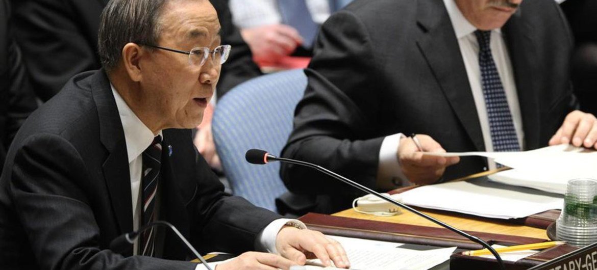 Secretary-General Ban Ki-Moon addresses the Security Council during its debate on the Middle East.