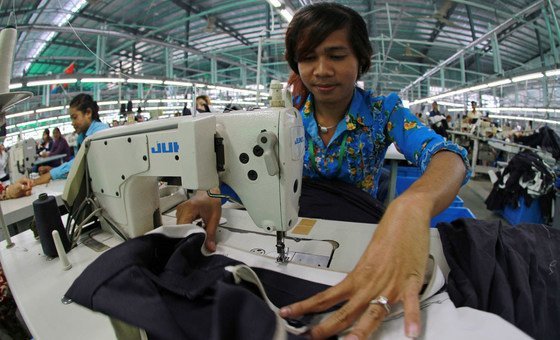 A garment industry worker sews garter to a skirt in Phnom Penh, Cambodia. Photo: World Bank/Chhor Sokunthea