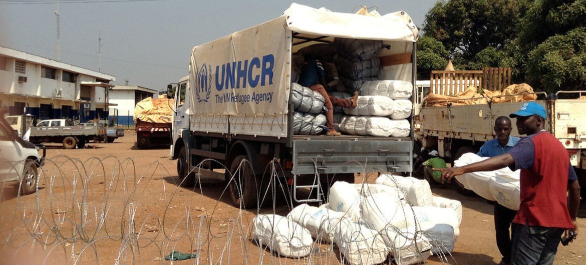 Distribution of food and household items at the IDP site surrounding the airport in Bangui, Central African Republic.