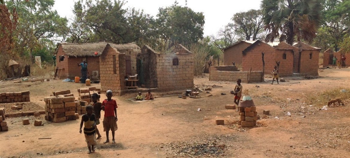 Destroyed houses in the village of Boyeli, near Bozoum, Central African Republic, burned by the Séléka in January 2014.
