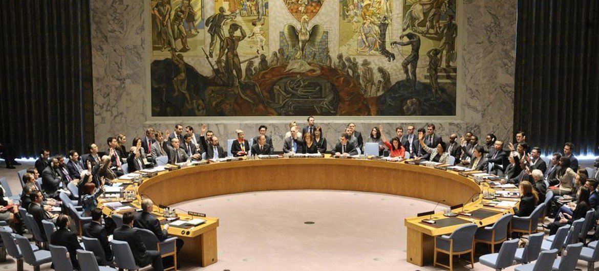 Security Council votes unanimously to increase humanitarian aid in Syria.