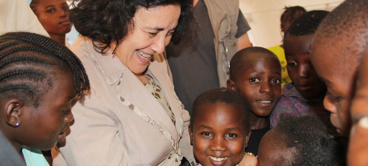 ليلى زروقي، الممثلة الخاصة للأمين العام المعنية بالأطفال والصراعات المسلحة في زيارة إلى جمهورية   .أفريقيا الوسطى  الصورة لمكتب الأمم المتحدة المعني بالأطفال والصرعات المسلحة