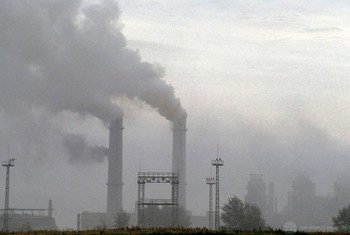 Emisiones contaminantes. Foto de archivo: Banco Mundial/Curt Carnemark