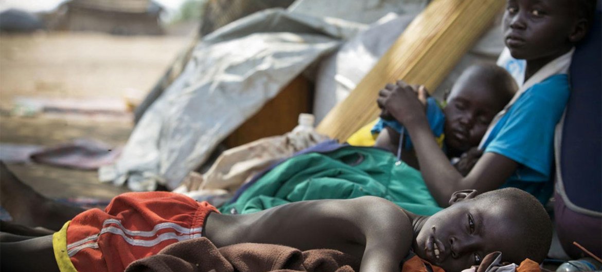 Des enfants déplacés dans l'Etat de Jonglei, au Soudan du Sud. Photo UNICEF/Kate Holt