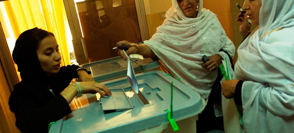 Votaciones en Afganistán  Foto archivo: UNAMA/Fardin Waezi